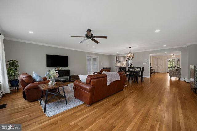 14111 LONGNECKER RD, Glyndon, MD 21071