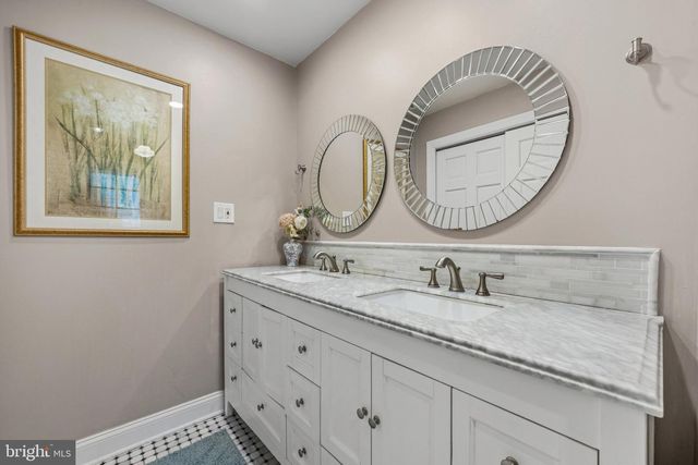 14111 LONGNECKER RD, Glyndon, MD 21071