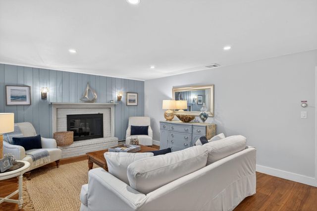 1456 Santuit Newtown Road, Cotuit, MA 02635
