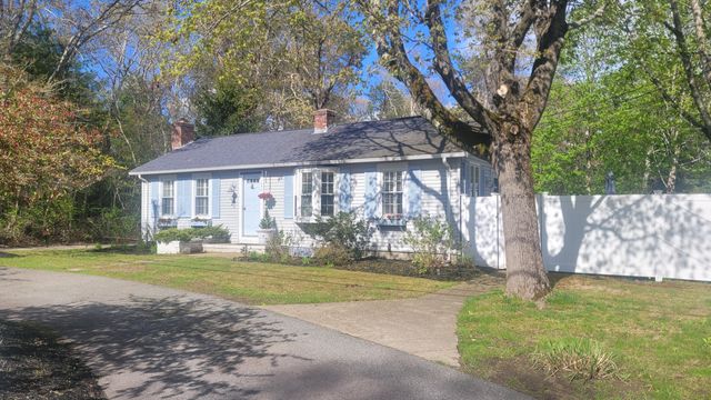 1456 Santuit Newtown Road, Cotuit, MA 02635