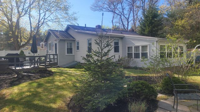 1456 Santuit Newtown Road, Cotuit, MA 02635