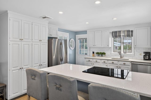 1456 Santuit Newtown Road, Cotuit, MA 02635