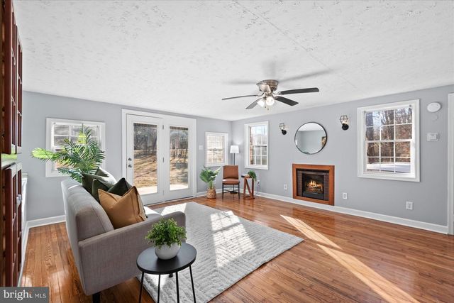 27 TRUSLOW RD, Fredericksburg, VA 22405