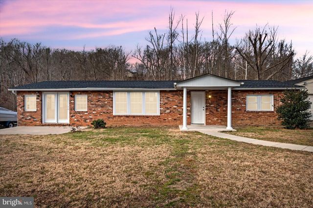 27 TRUSLOW RD, Fredericksburg, VA 22405