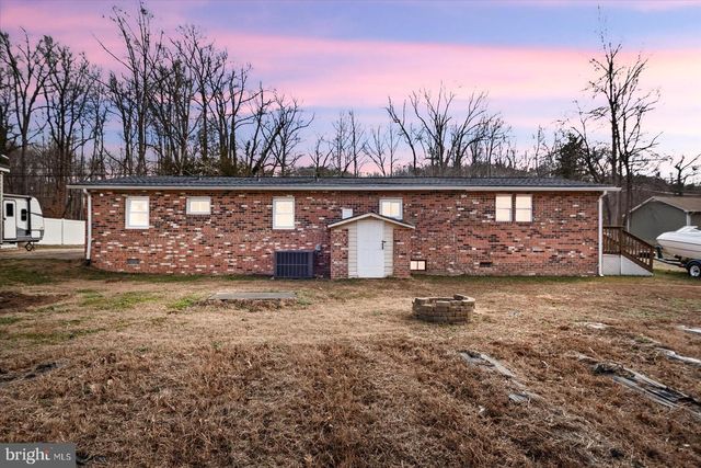 27 TRUSLOW RD, Fredericksburg, VA 22405