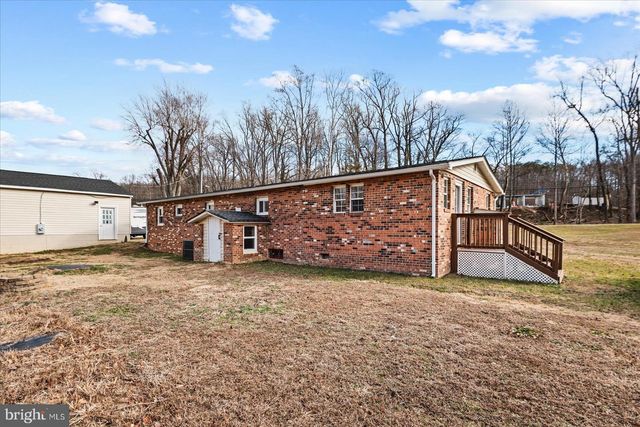 27 TRUSLOW RD, Fredericksburg, VA 22405