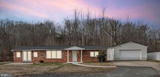 27 TRUSLOW RD, Fredericksburg, VA 22405