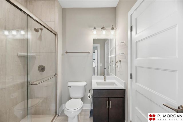 919 S 31st Street, Omaha, NE 68105