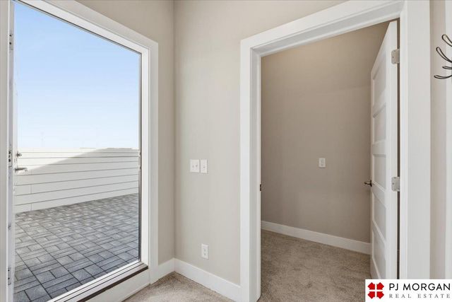 919 S 31st Street, Omaha, NE 68105