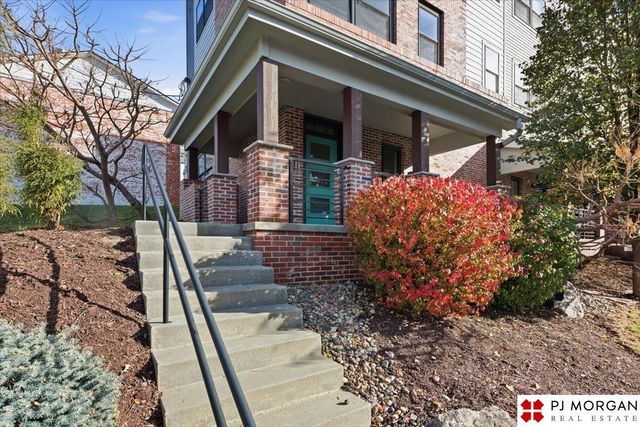 919 S 31st Street, Omaha, NE 68105