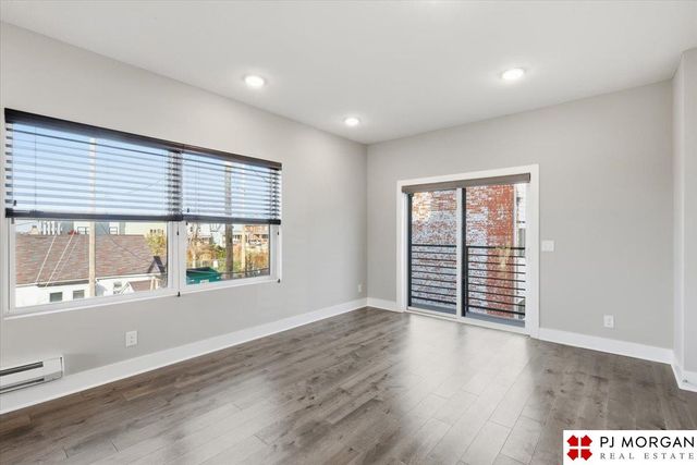 919 S 31st Street, Omaha, NE 68105