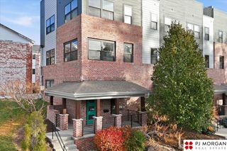 919 S 31st Street, Omaha, NE 68105