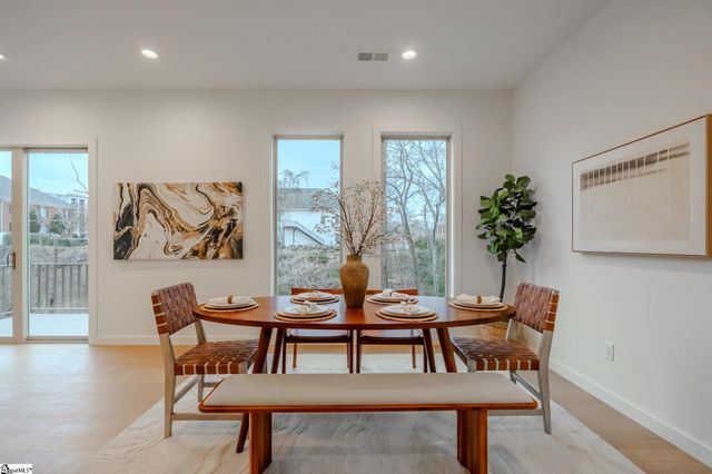 11 Mount Zion Avenue, Greenville, SC 29609