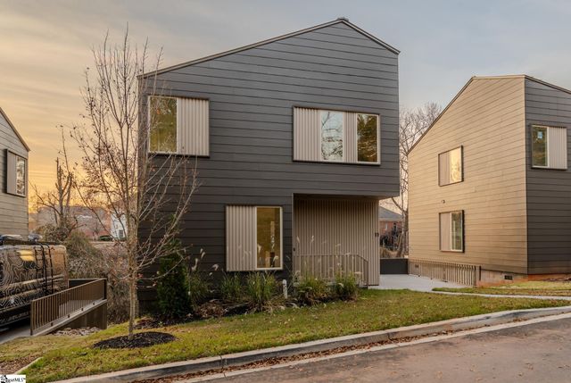 11 Mount Zion Avenue, Greenville, SC 29609