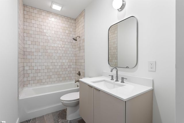 11 Mount Zion Avenue, Greenville, SC 29609