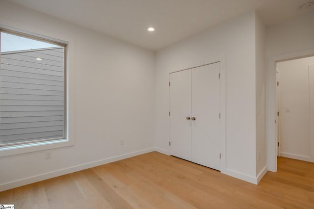 11 Mount Zion Avenue, Greenville, SC 29609