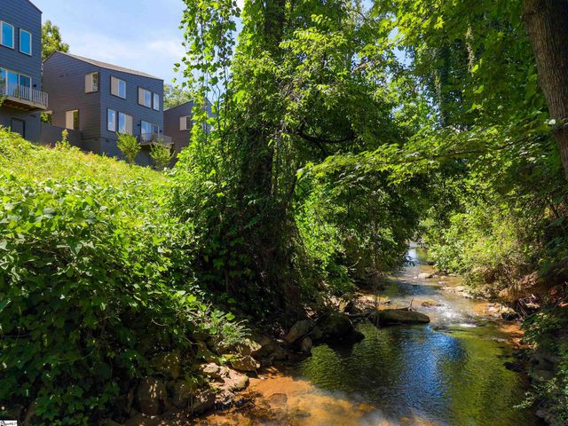 11 Mount Zion Avenue, Greenville, SC 29609