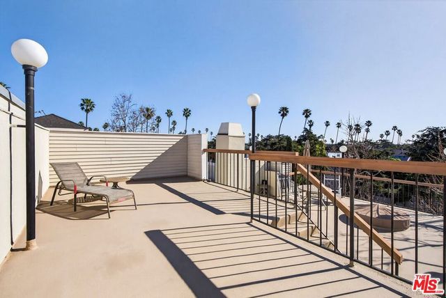 848 Lincoln Boulevard N, Santa Monica, CA 90403