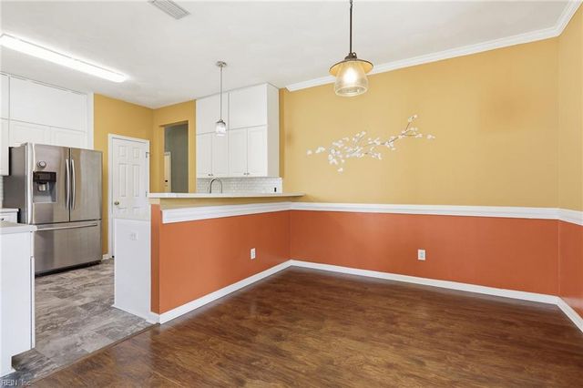 906 Hanson DR, Newport News, VA 23602