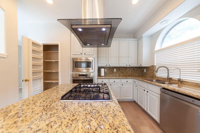 18123 Somerset Knolls, Houston, TX 77094