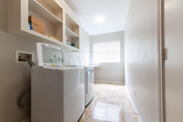 18123 Somerset Knolls, Houston, TX 77094