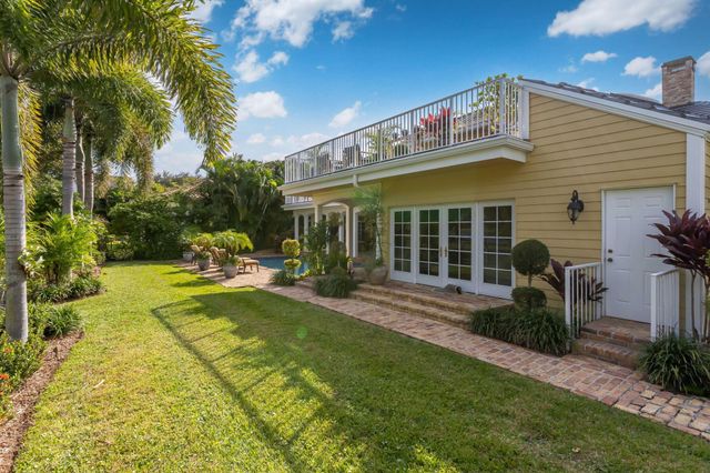 2883 Banyan Boulevard Circle NW, Boca Raton, FL 33431