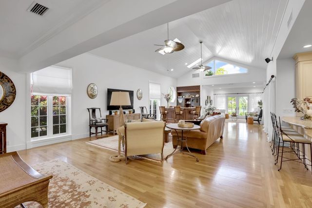 2883 Banyan Boulevard Circle NW, Boca Raton, FL 33431