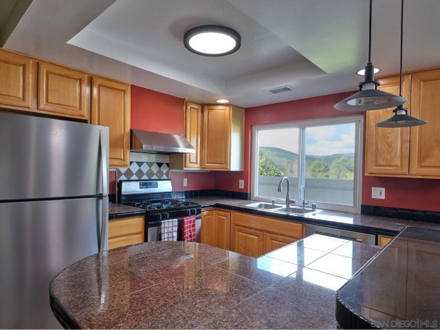 7949 Deerfield St, San Diego, CA 92120