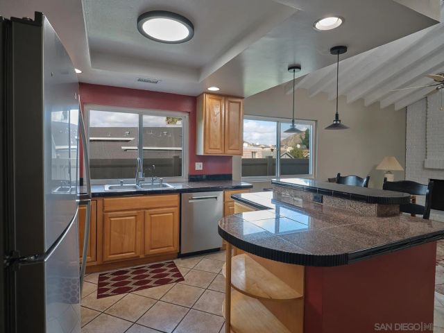 7949 Deerfield St, San Diego, CA 92120