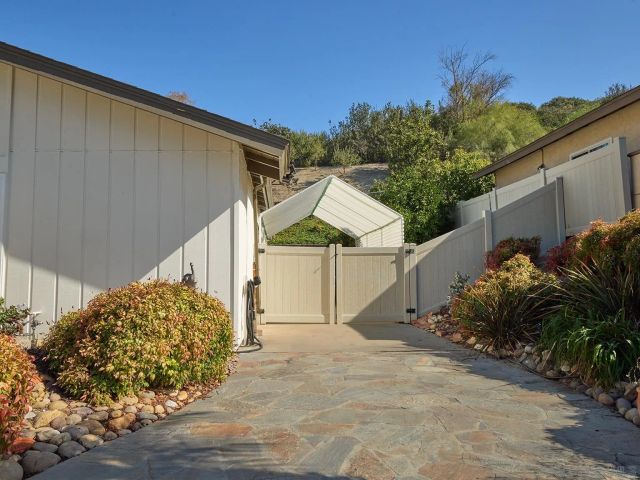 7949 Deerfield St, San Diego, CA 92120
