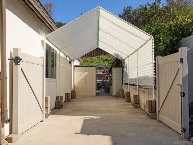 7949 Deerfield St, San Diego, CA 92120