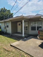 923 E La Rua St B, Pensacola, FL 32501