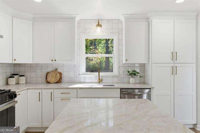 3375 Spinnaker Way, Acworth, GA 30102