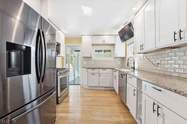 148 Jerome Pl, Bloomfield Twp., NJ 07003