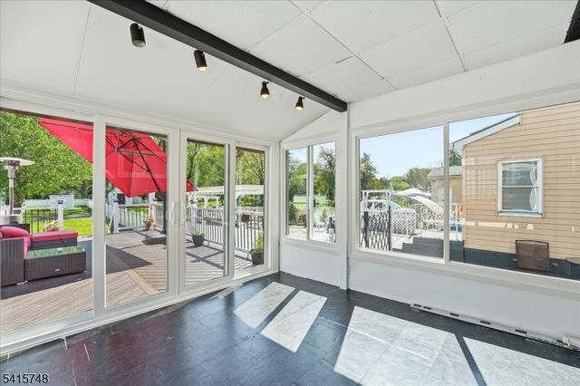 148 Jerome Pl, Bloomfield Twp., NJ 07003