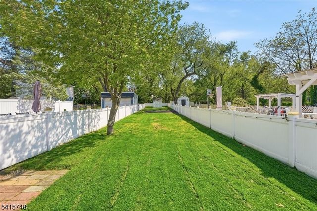 148 Jerome Pl, Bloomfield Twp., NJ 07003
