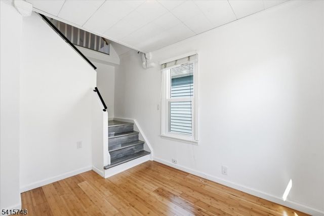 148 Jerome Pl, Bloomfield Twp., NJ 07003