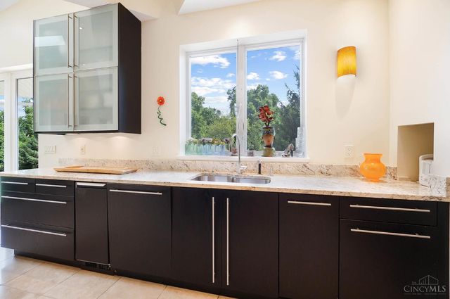 3275 Legacy Trace, Amberley, OH 45237