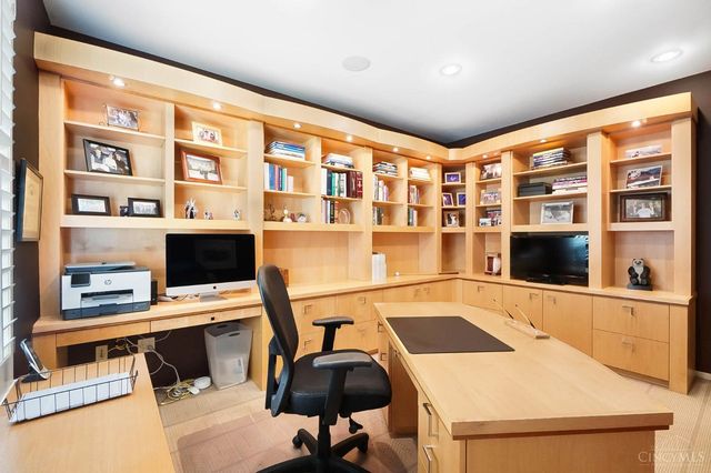 3275 Legacy Trace, Amberley, OH 45237