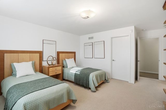 3275 Legacy Trace, Amberley, OH 45237