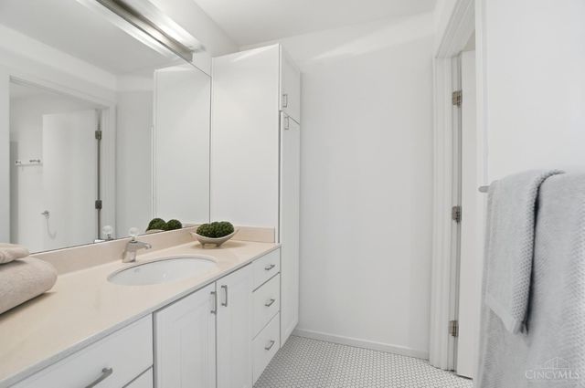 3275 Legacy Trace, Amberley, OH 45237