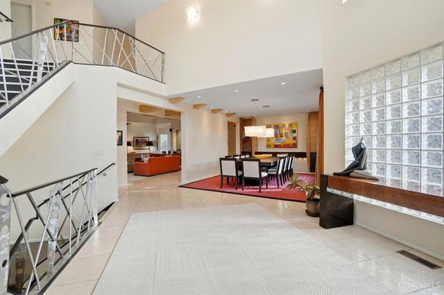 3275 Legacy Trace, Amberley, OH 45237