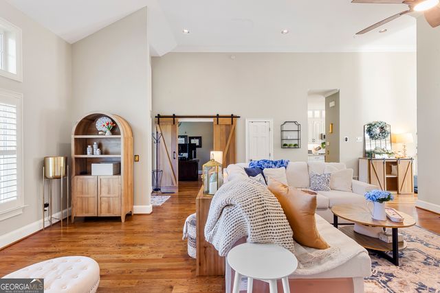 218 Hidden Lakes Drive, Carrollton, GA 30116