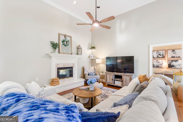 218 Hidden Lakes Drive, Carrollton, GA 30116