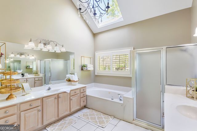 218 Hidden Lakes Drive, Carrollton, GA 30116