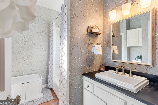 218 Hidden Lakes Drive, Carrollton, GA 30116