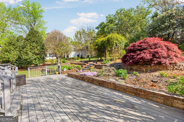 218 Hidden Lakes Drive, Carrollton, GA 30116