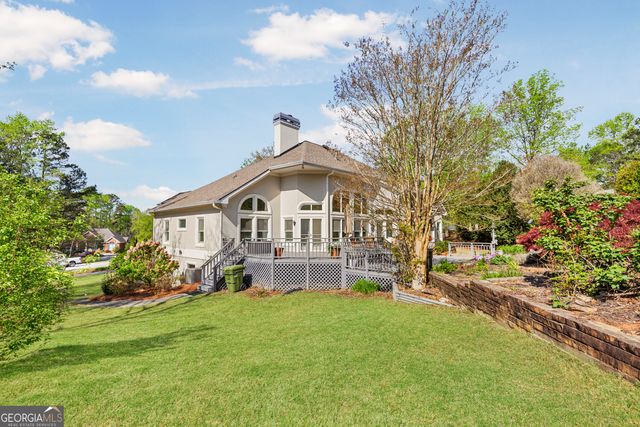 218 Hidden Lakes Drive, Carrollton, GA 30116