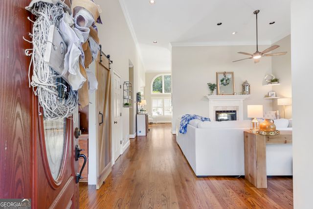 218 Hidden Lakes Drive, Carrollton, GA 30116