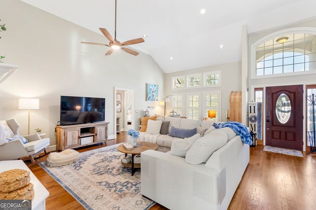 218 Hidden Lakes Drive, Carrollton, GA 30116